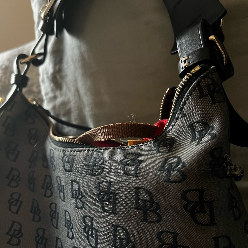 Coach crossbody black